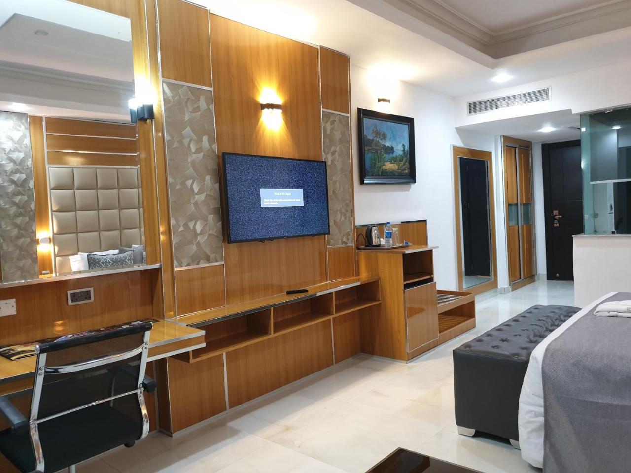 Caesar'S Luxury Hotel Lekki Luaran gambar